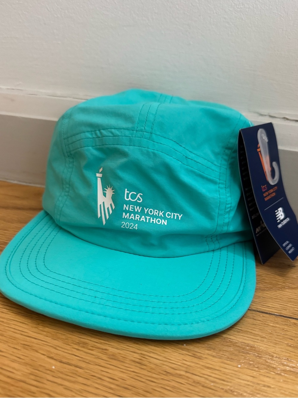 New Balance Cyber Jade Lightweight Trainer Cap (NYC Marathon 2024)